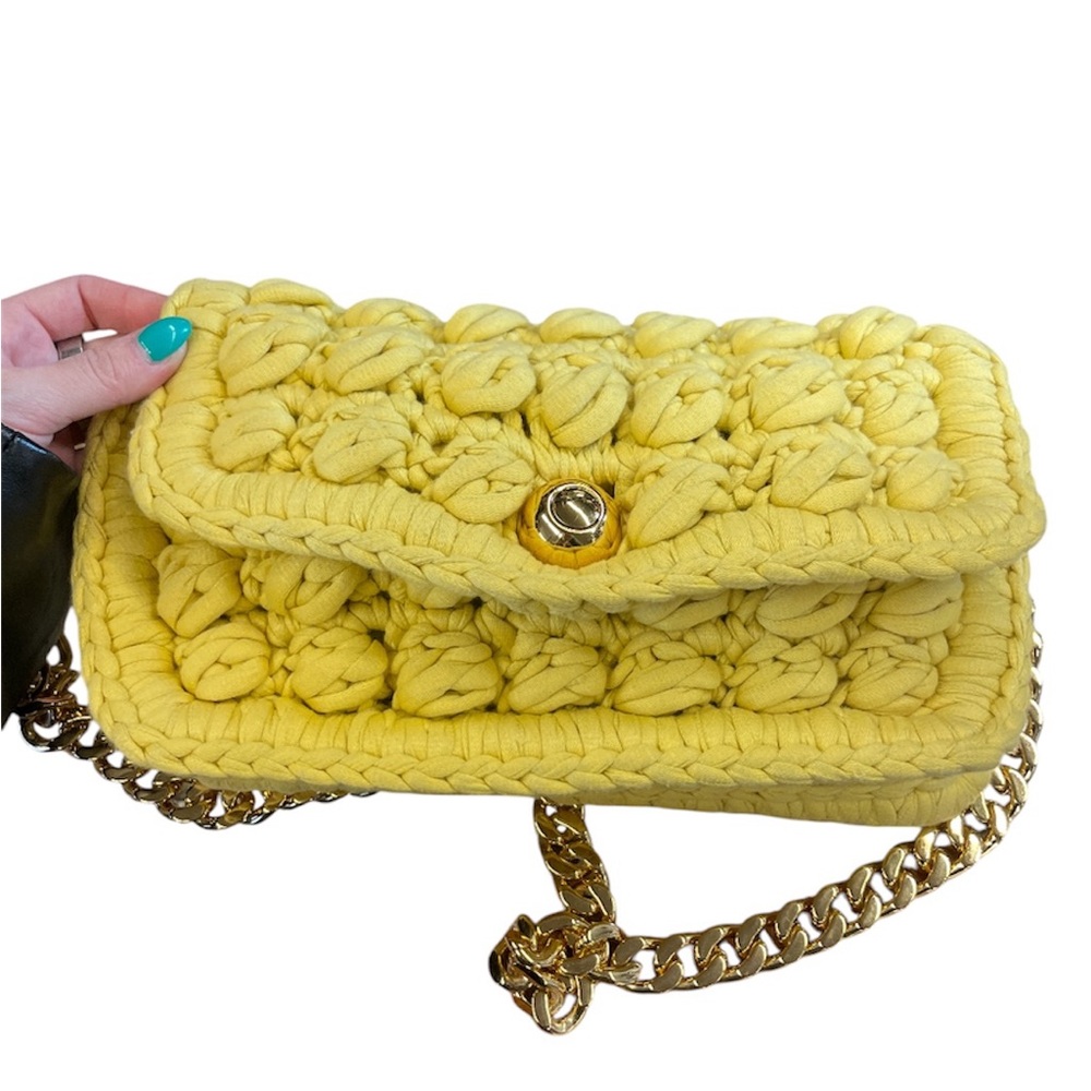 Bottega Veneta Crochet Shoulder Bag with Chain Link Strap - Picture 2 of 6